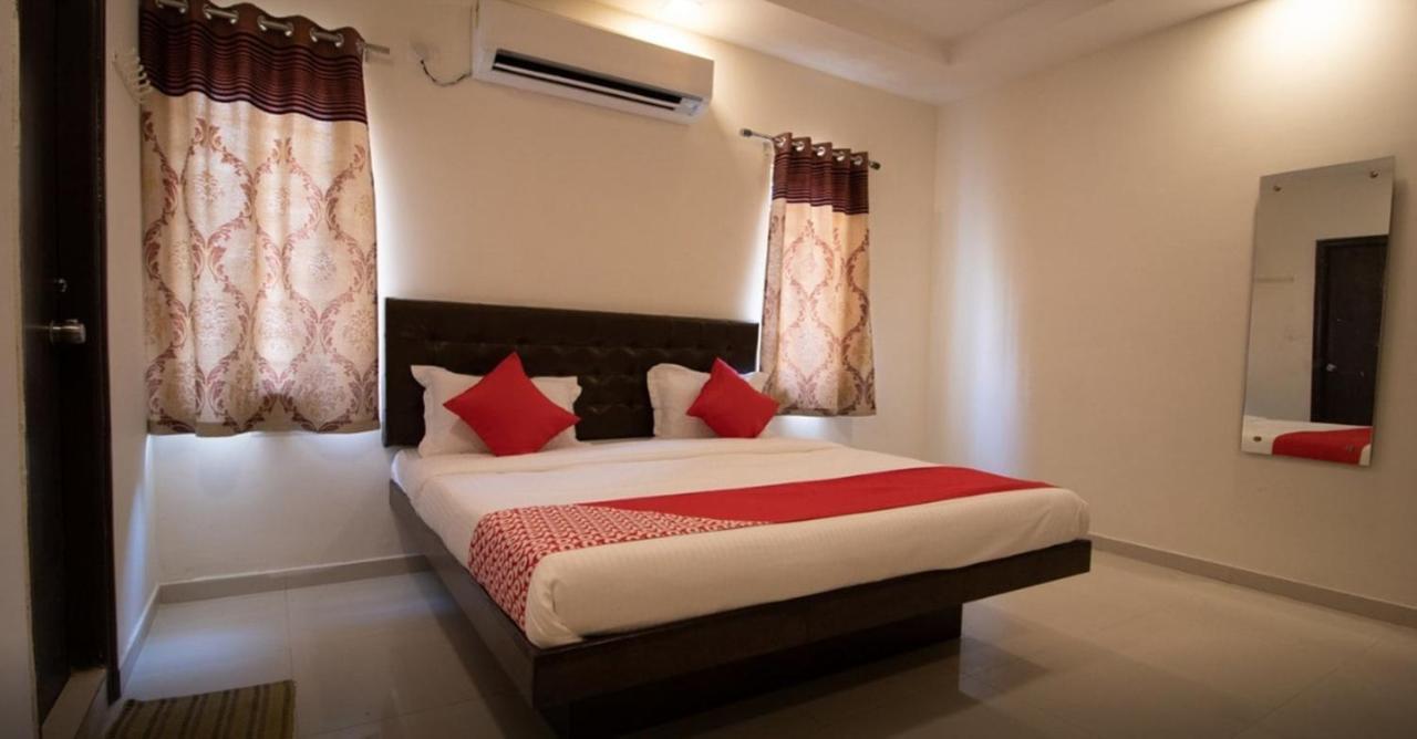 Jenus Hotel-Sindhi Camp ジャイプール エクステリア 写真