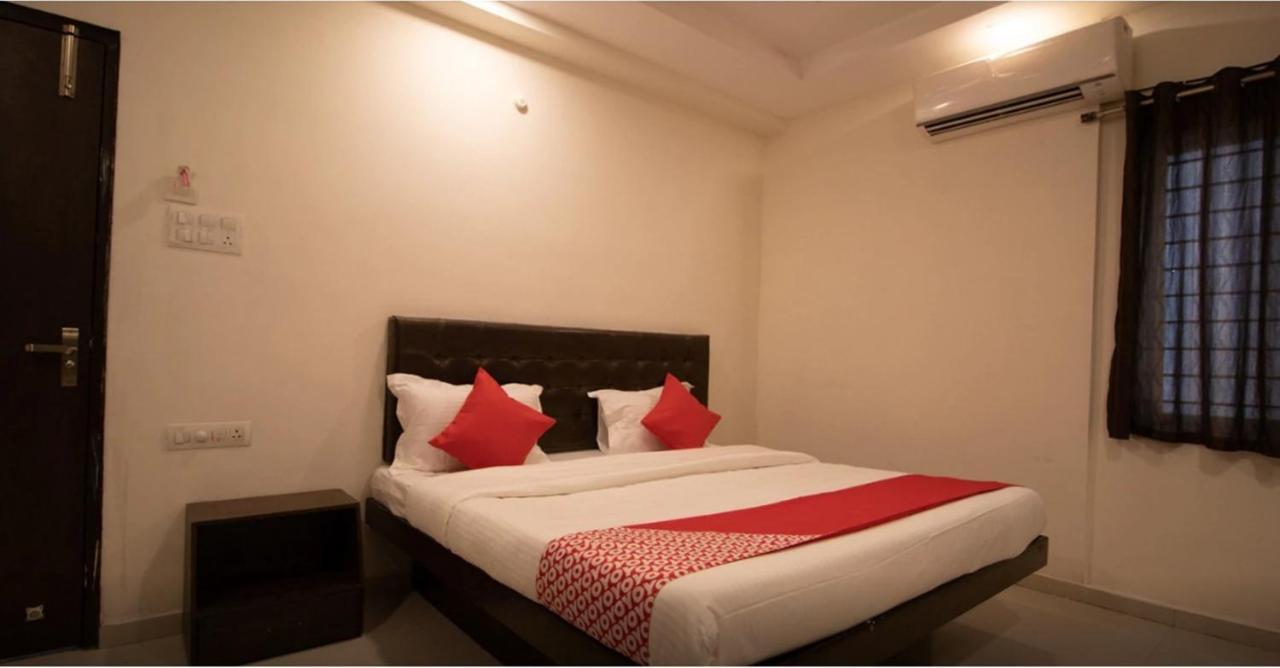 Jenus Hotel-Sindhi Camp ジャイプール エクステリア 写真