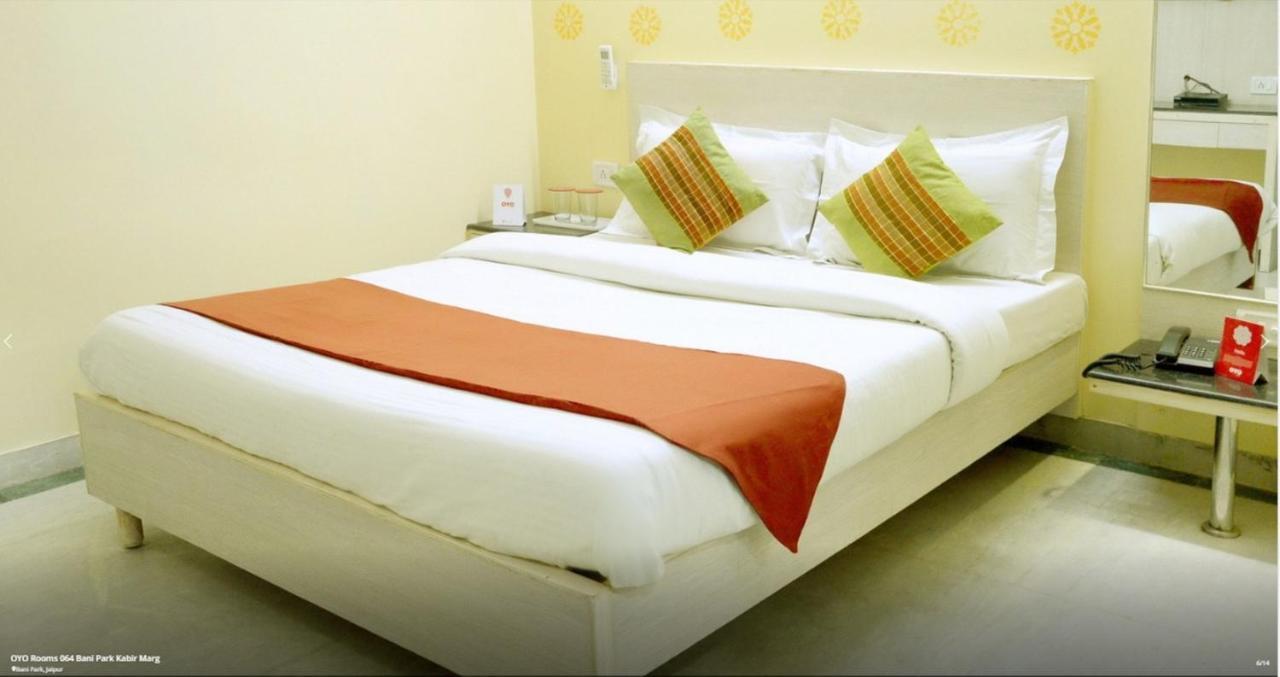 Jenus Hotel-Sindhi Camp ジャイプール エクステリア 写真